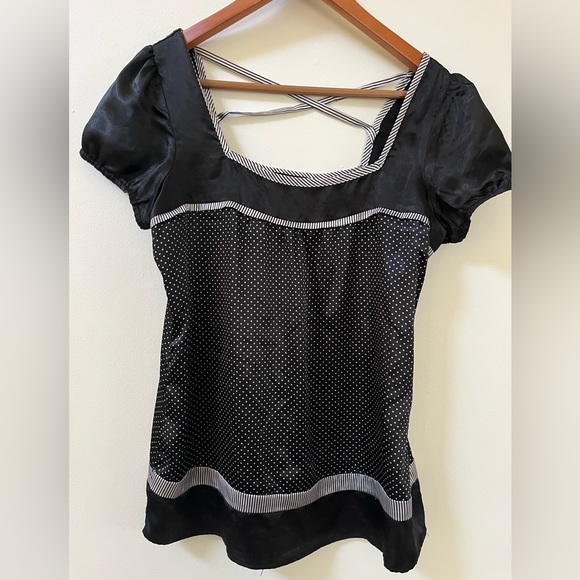 Silky short sleeve blouse - Picture 1 of 3